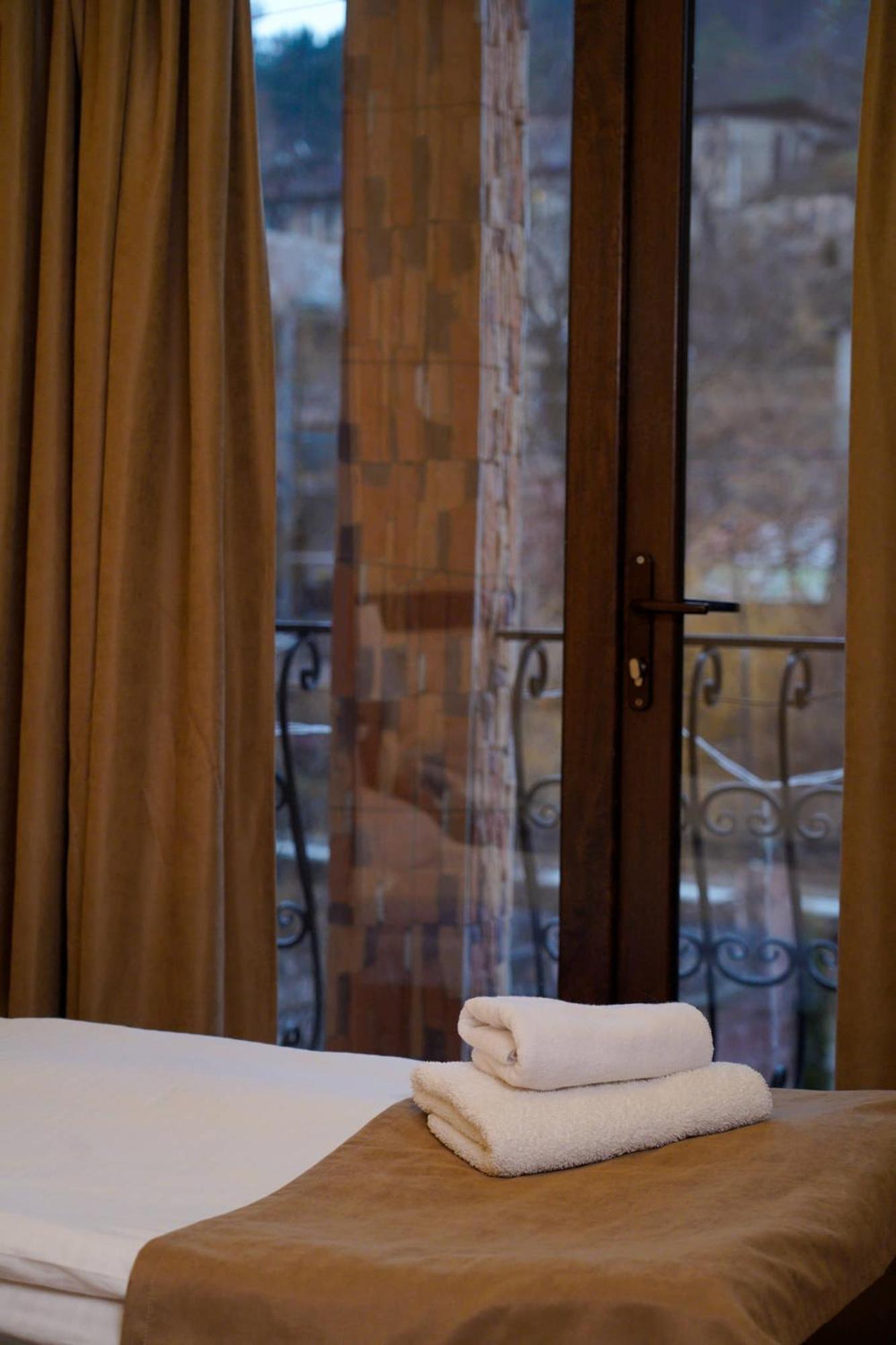 Вилла Royal Rest Townhouse Дилижан Экстерьер фото